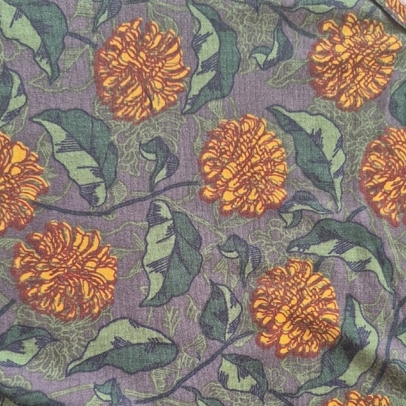 LuLaRoe Gray Hi-low Short Sleeve Tee - Picture 4 of 5